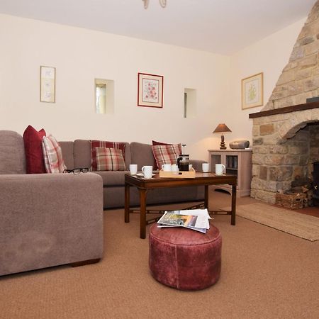 2 Bed In Rowlands Gill Cn192 Villa Stanley  Exterior photo